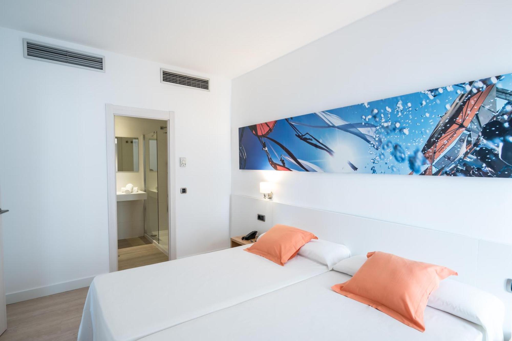 Thb Ocean Beach - Adults Only San Antonio  Luaran gambar