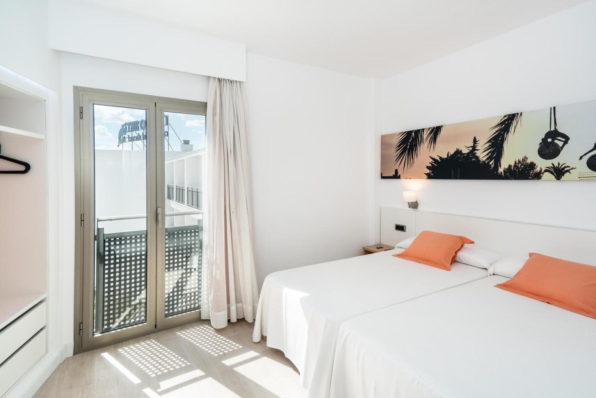 Thb Ocean Beach - Adults Only San Antonio  Luaran gambar