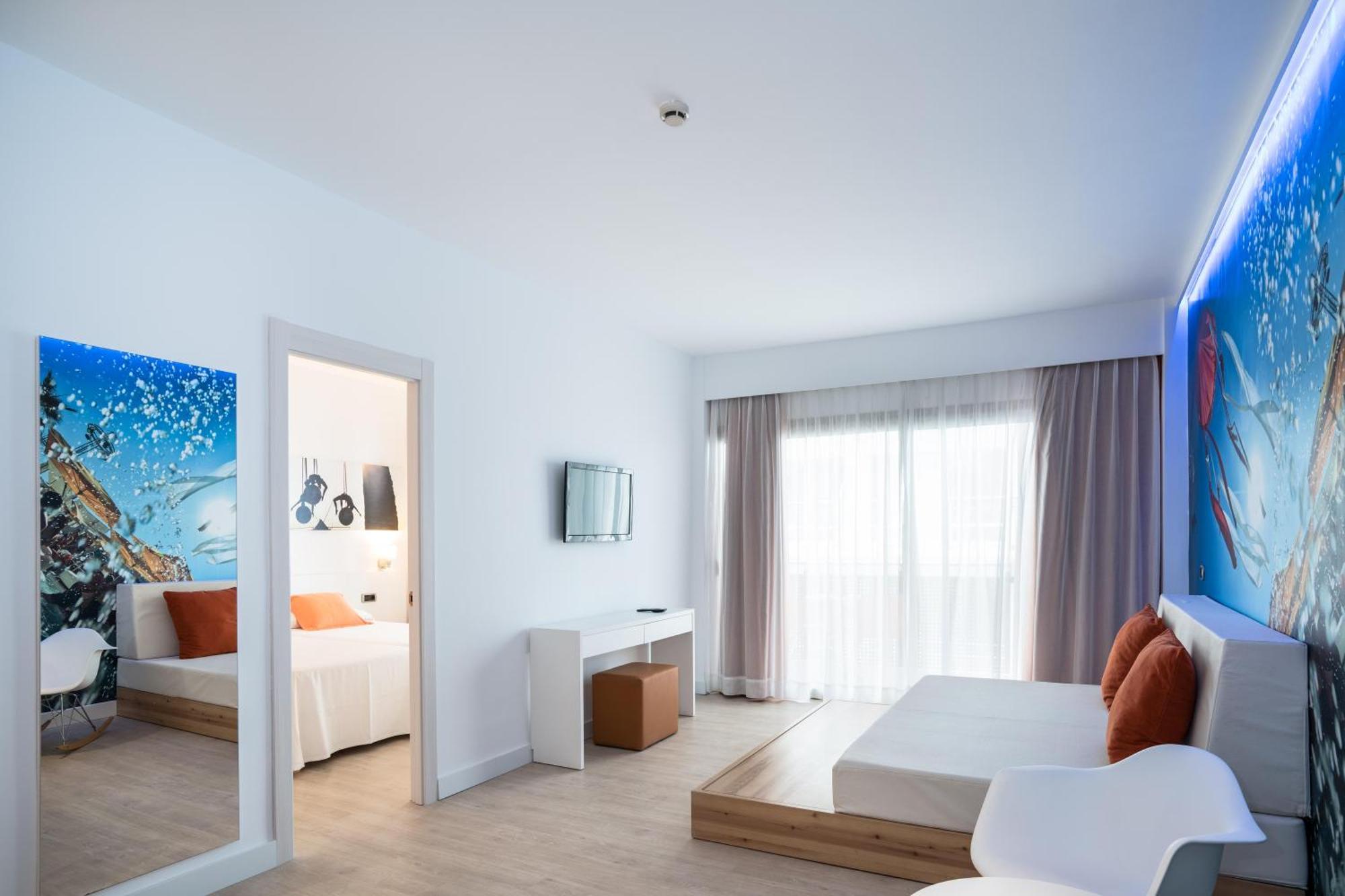 Thb Ocean Beach - Adults Only San Antonio  Luaran gambar