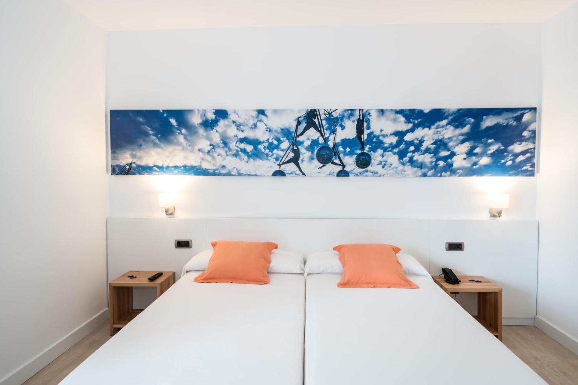 Thb Ocean Beach - Adults Only San Antonio  Luaran gambar