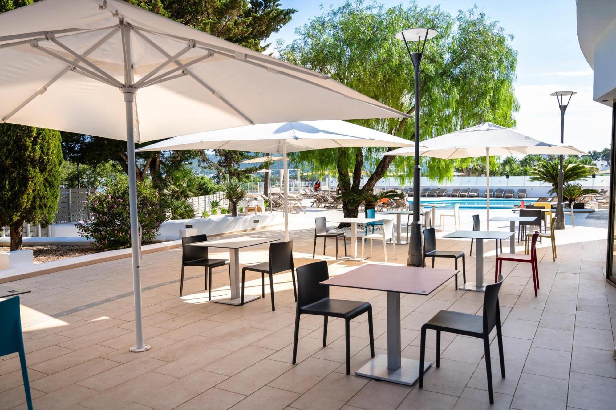 Thb Ocean Beach - Adults Only San Antonio  Luaran gambar