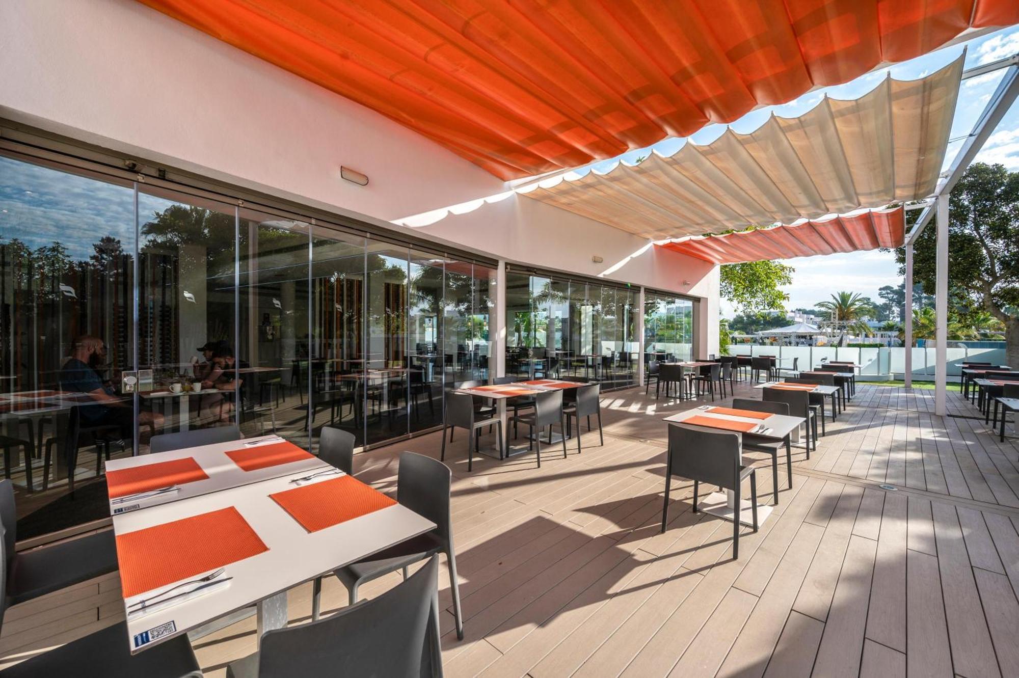 Thb Ocean Beach - Adults Only San Antonio  Luaran gambar