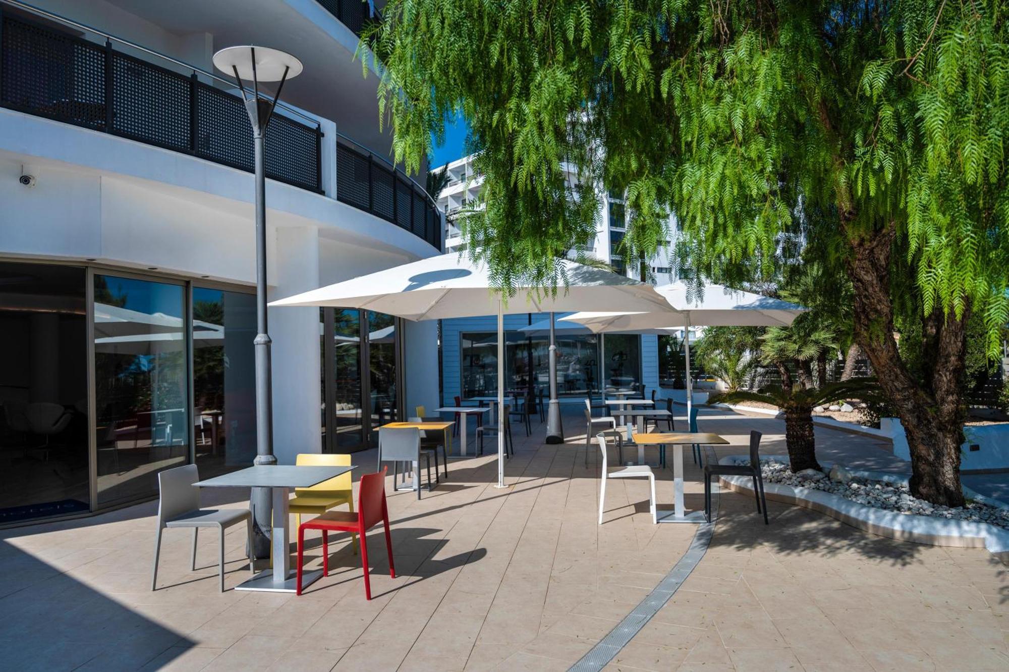 Thb Ocean Beach - Adults Only San Antonio  Luaran gambar